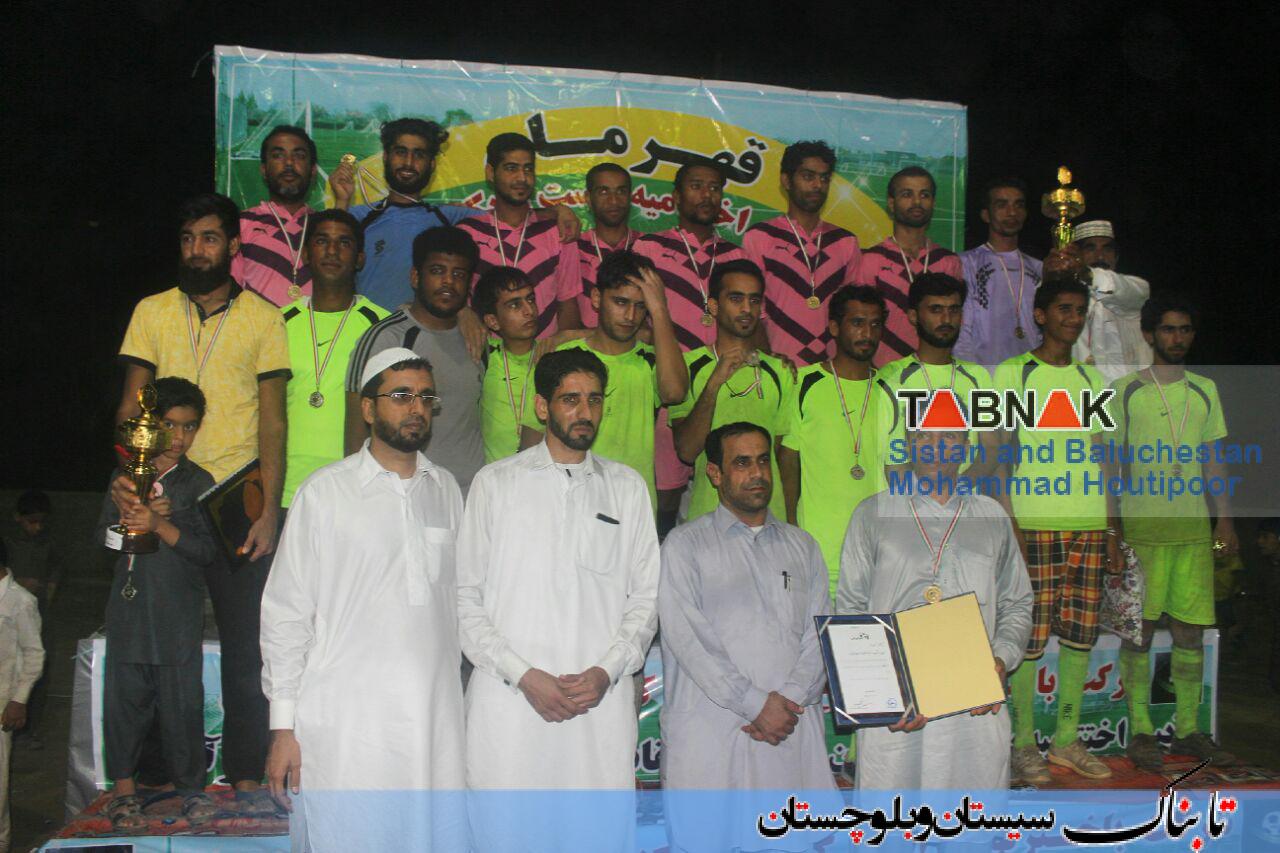 اختتامیه بیست و یکمین دوره مسابقات مینی فوتبال روستای سورو زرآباد + تصاویر
