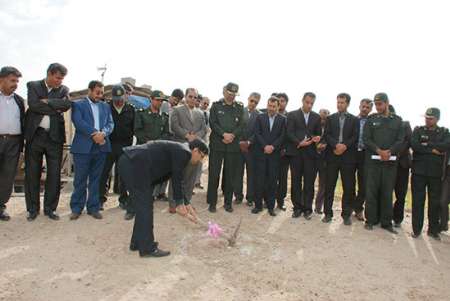 دشتی صاحب 10 زمین چمن می شود