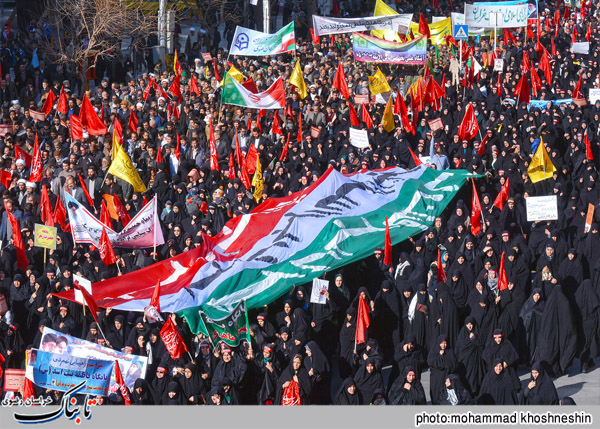 حضور حماسی مردم در راهپیمایی 9 دی مشهد به روایت تصاویر