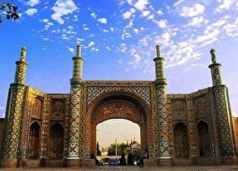 معرفی آثار تاریخی و جاذبه های گردشگری استان قزوین/مسجد جامع عتیق قزوین، عمارت چهل ستون قزوین، مسجد و مدرسه صالحیه قزوین، مسجد حیدریه قزوین