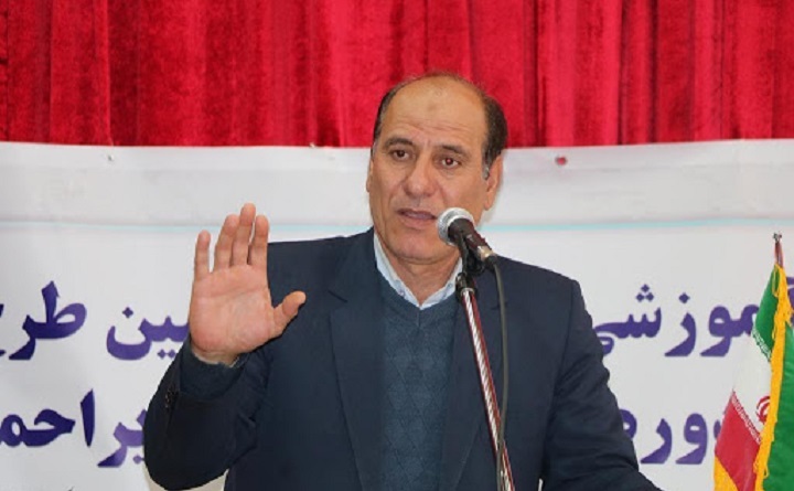 هر هفته بسته های آموزشی به مناطق سخت گذر ارسال می شود