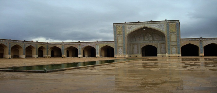 معرفی آثار تاریخی و جاذبه های گردشگری استان فارس/تخت جمشید، دروازه قرآن، مسجد وکیل، باغ عفیف آباد یا گلشن معرفی آثار تاریخی و جاذبه های گردشگری استان فارس/تخت جمشید، دروازه قرآن، مسجد وکیل، باغ عفیف آباد یا گلشن