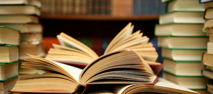 اهدای کتاب بین مردم باید ترویج شود اهدای کتاب بین مردم باید ترویج شود