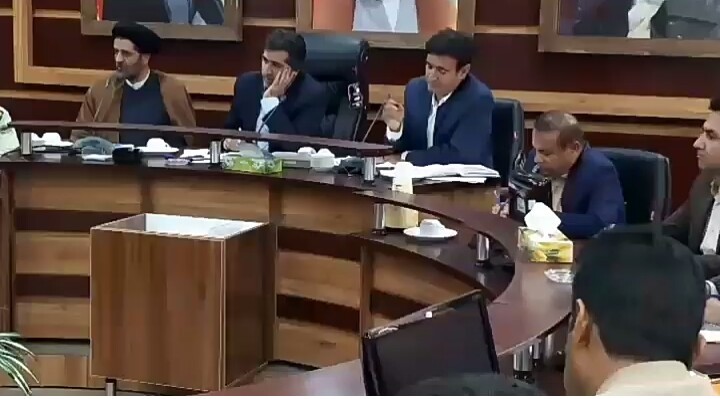 ضرب الاجل دوهفته ای فرماندار بویراحمد به بهزیستی و شهرداری یاسوج / استفاده از اهرم فشار بر علیه خانواده های کودکان خیابانی / محاکم قضایی در انتظار قانون شکنان