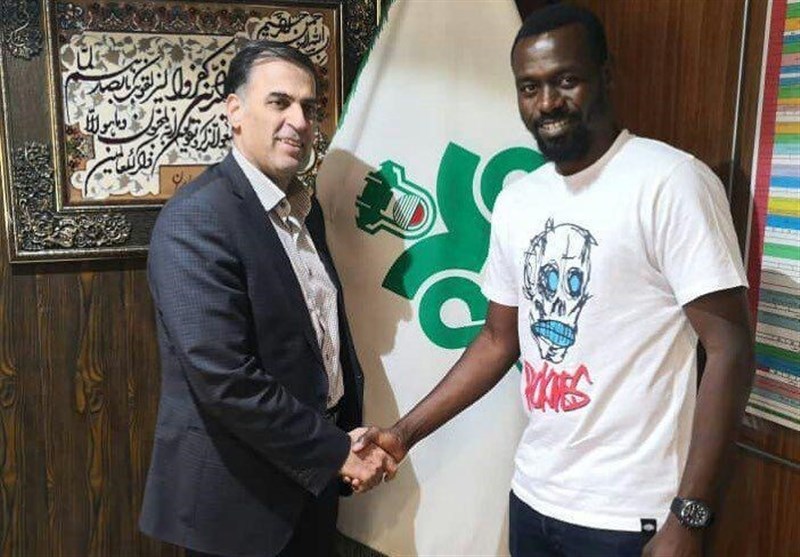 مهاجم نیجریهای به ذوبآهن پیوست مهاجم نیجریهای به ذوبآهن پیوست