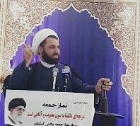 سنگ اندازان محلی در ورود گردشگران در اشتباهند / یکبار ریشم را در گرو آب گذاشته ام دیگر حساب نکنید