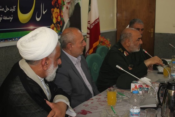 سفر فرمانده کل سپاه به مسجدسلیمان سفر فرمانده کل سپاه به مسجدسلیمان