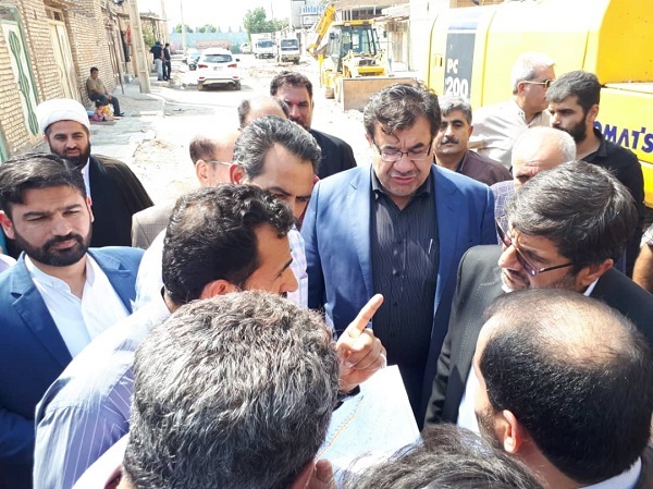 ادامه پیگیری های معضلات منطقه محروم کوی مدرس(خروسیه)در راستای دستورات رئیس کل دادگستری خوزستان/ مهلت ۴۸ ساعته دادستان اهواز به مدیران شهری در بازدید میدانی از منطقه خروسیه به همراه مدیرعامل شرکت آب و فاضلاب و شهردار اهواز ادامه پیگیری های معضلات منطقه محروم کوی مدرس(خروسیه)در راستای دستورات رئیس کل دادگستری خوزستان/ مهلت ۴۸ ساعته دادستان اهواز به مدیران شهری در بازدید میدانی از منطقه خروسیه به همراه مدیرعامل شرکت آب و فاضلاب و شهردار اهواز