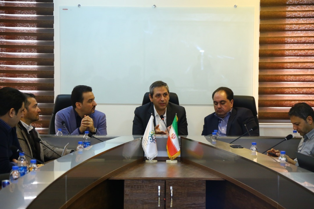 تلفن همراه کالای ضروری جامعه است