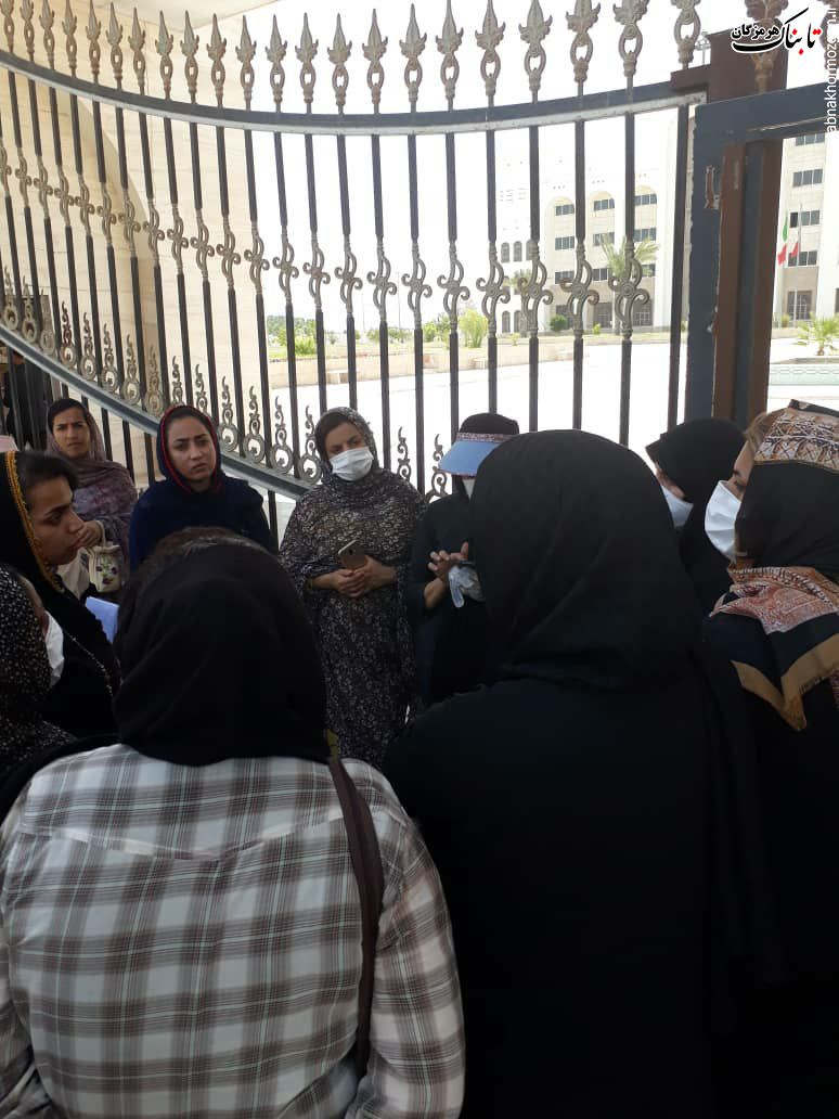 تجمع مال سوختگان بازارچه معبد هندوها در مقابل استانداری هرمزگان تجمع مال سوختگان بازارچه معبد هندوها در مقابل استانداری هرمزگان