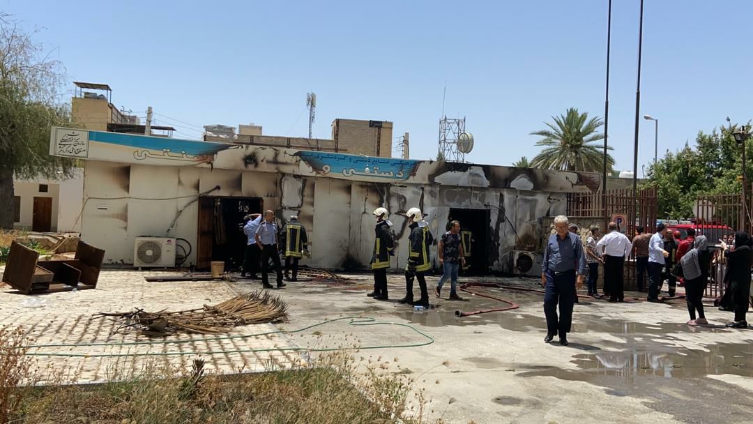 زنان مالسوخته بندرعباس دست به دامان نماینده «کرمان» شدند زنان مالسوخته بندرعباس دست به دامان نماینده «کرمان» شدند