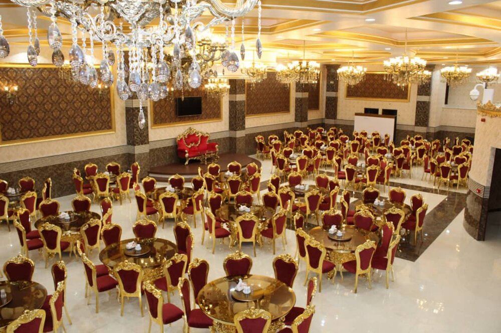 تالارهای عروسی کرج به عزا نشستند؛ صندلیهای خالی در انتظار مهمان تالارهای عروسی کرج به عزا نشستند؛ صندلیهای خالی در انتظار مهمان