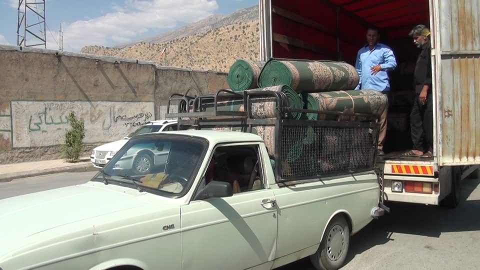 تقدیر هئیت اُمنای مسجد جامع لنده از نهاد آبادانی و پیشرفت بنیاد علوی تقدیر هئیت اُمنای مسجد جامع لنده از نهاد آبادانی و پیشرفت بنیاد علوی