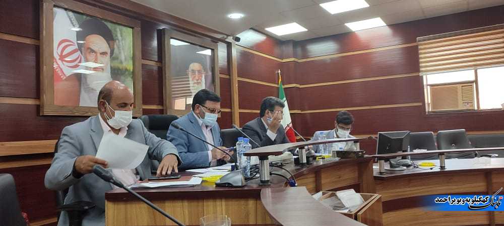 فرماندار بویراحمد و تلاش برای حل یک بحران / راهکار تازه کاهش هزینه آب بهای مدارس