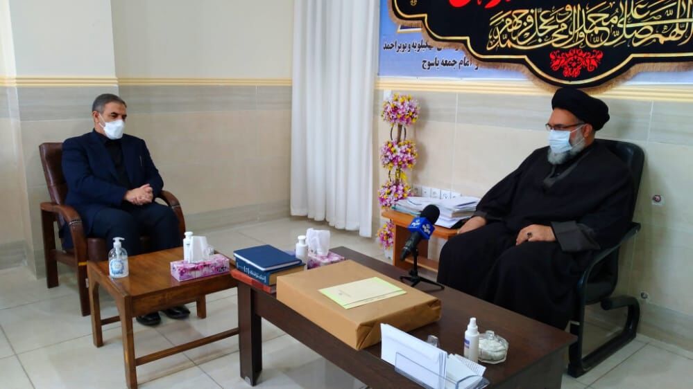 دیدار استاندار با نماینده ولی فقیه / هدیه ویژه وزیر کشور برای امام جمعه یاسوج