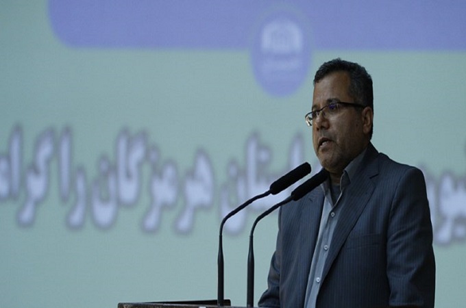 بيش از ده هزار فرصت شغلي مستقيم و غير مستقيم ايجاد خواهد شد/جهت راه اندازي مجدد كارخانجات تا سقف ١٥ ميليارد تسهيلات پرداخت ميشود/۸۰۰ طرح توسط بنیاد برکت در سطح استان در سال 99 به بهره برداری رسید/بهره برداری از 3 هزار و 500 طرح تا پایان سال