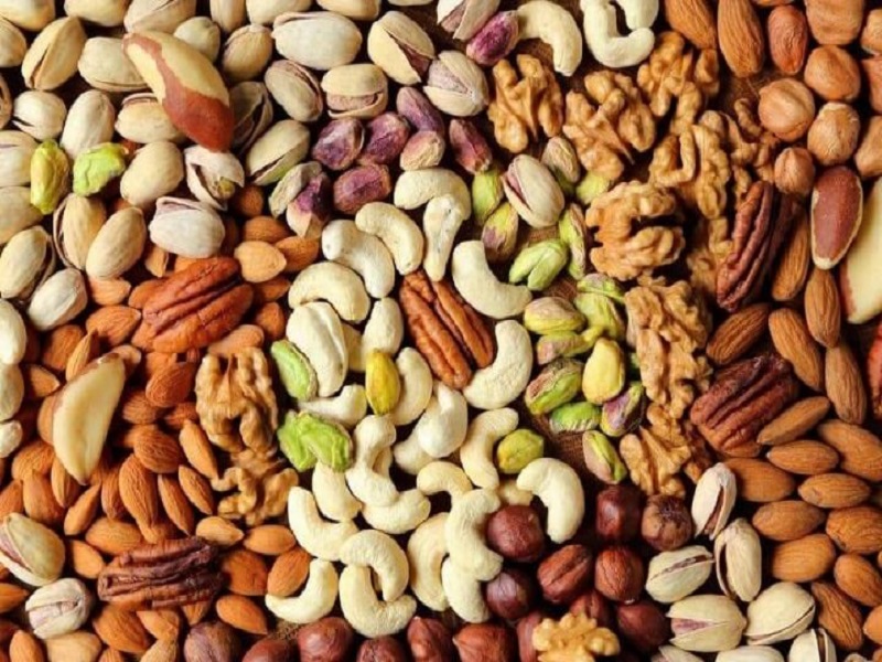 گرانفروشی آجیل در صدر تخلفات بازار یلدای کرمانشاه