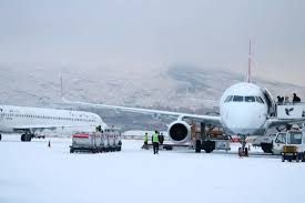 لغو همه پروازهای ورودی و خروجی مشهد به علت بارش برف