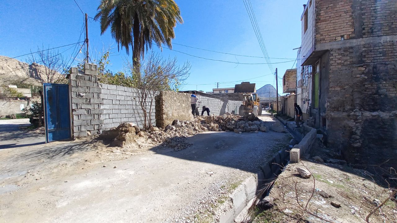 بازگشایی گره های ترافیکی در محدوده مرکز شهر لنده/ تقدیر و تشکر شهردار و رئیس شورا از خانواده سعیدی و یک درخواست عمومی+فیلم بازگشایی گره های ترافیکی در محدوده مرکز شهر لنده/ تقدیر و تشکر شهردار و رئیس شورا از خانواده سعیدی و یک درخواست عمومی+فیلم