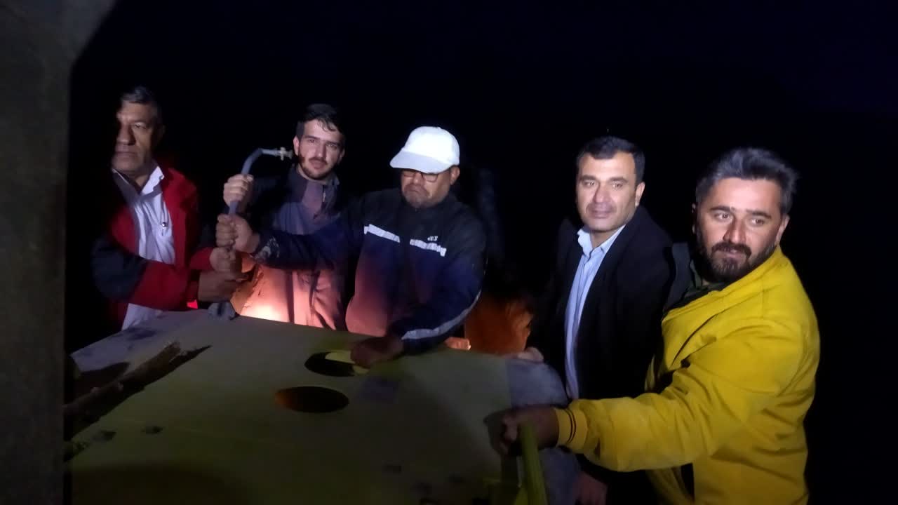 تقدیر و تشکر فرماندار شهرستان مارگون از امداد رسانی نیروی های هلال احمر تقدیر و تشکر فرماندار شهرستان مارگون از امداد رسانی نیروی های هلال احمر