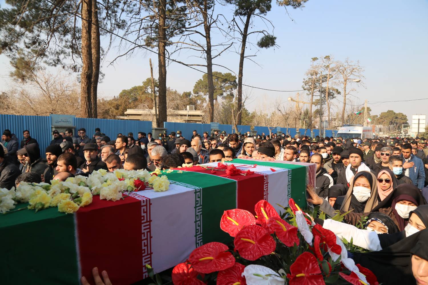 مراسم تشییع و تدفین شهید گمنام در سازمان ملی استاندارد ایران برگزار شد مراسم تشییع و تدفین شهید گمنام در سازمان ملی استاندارد ایران برگزار شد