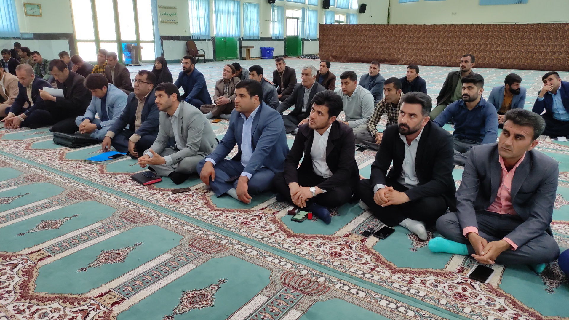 نشست فرماندار مارگون با دهیاران و شوراهای دو بخش این شهرستان نشست فرماندار مارگون با دهیاران و شوراهای دو بخش این شهرستان