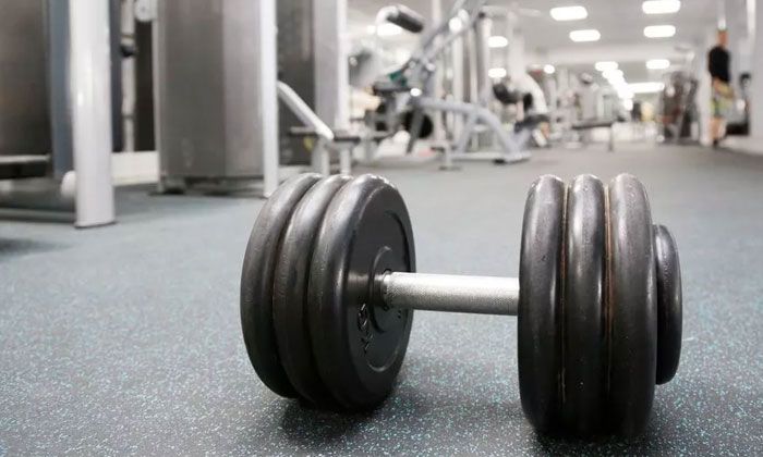 3 ویژگی کفپوش سالن بدنسازی پایافلور 3 ویژگی کفپوش سالن بدنسازی پایافلور