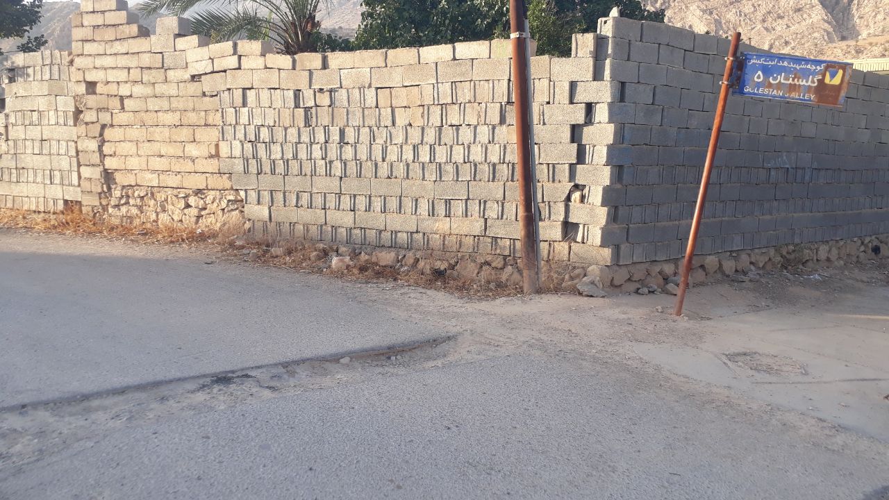 وضعیت بسیار بد زیر ساختی خیابان ها و کوچه ها در لنده+تصویر