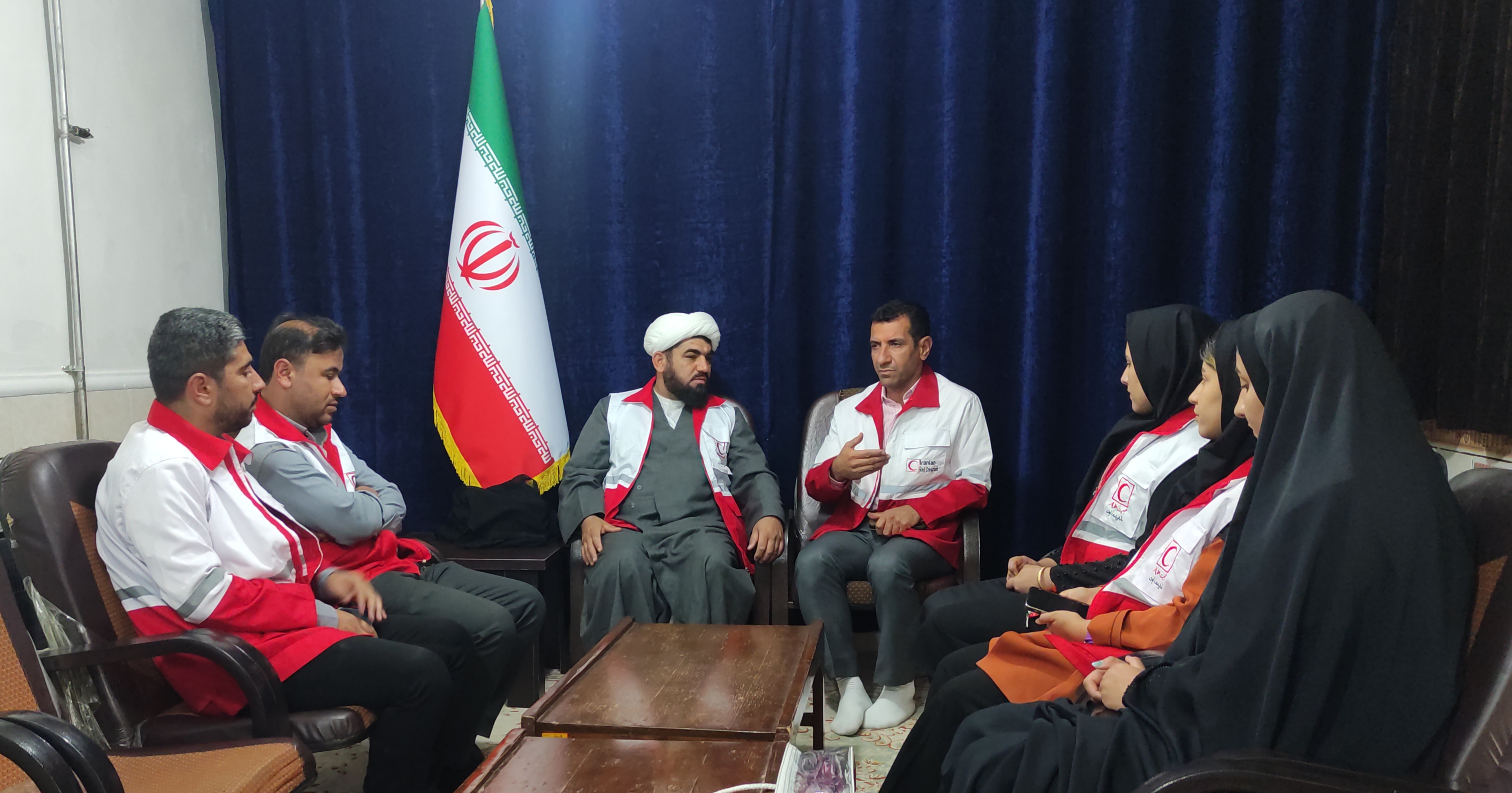 دیدار کارکنان هلال احمر مارگون با امام جمعه