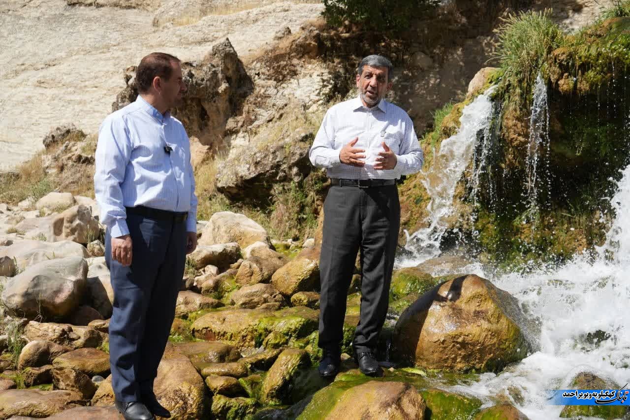 همسفری با بی حجابها تا بازدید از چشمه بلقیس و بلاد شاپور/ شبی با سازو اواز محلی! همسفری با بی حجابها تا بازدید از چشمه بلقیس و بلاد شاپور/ شبی با سازو اواز محلی!