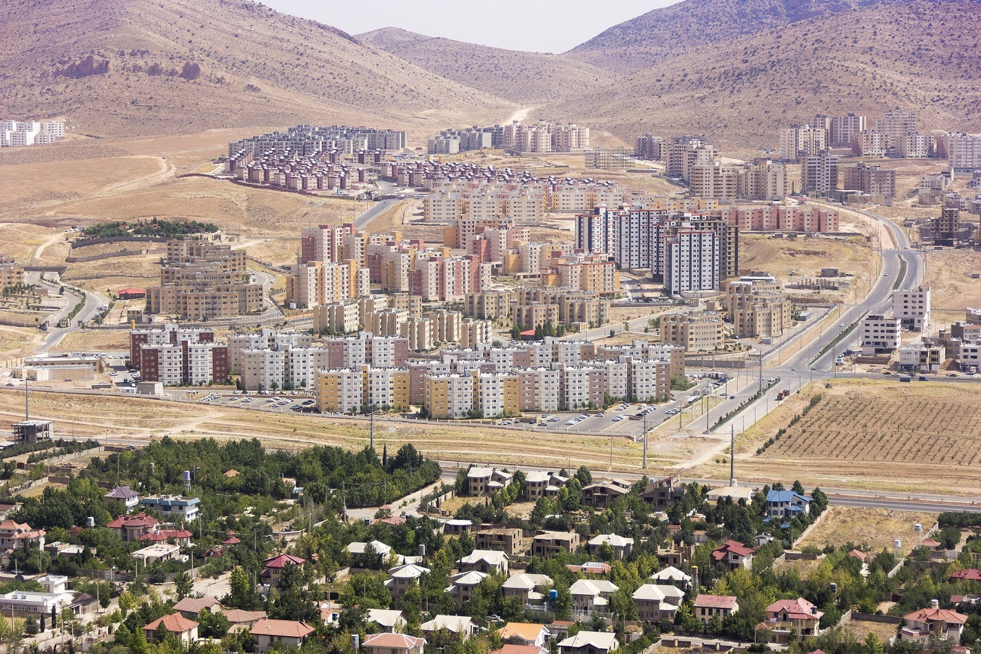 صدرا در انتظار آرامستان؛ بلاتکلیفی پروژه چه زمانی پایان مییابد؟