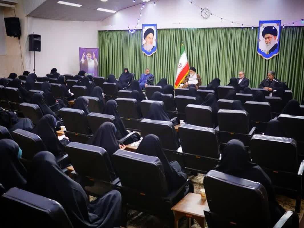 مدارس معارف اسلامی فرصتی برای تقویت نیروی فکری و اعتقادی است/ اندیشه مهدویت؛ چالش اصلی قدرتهای استکباری