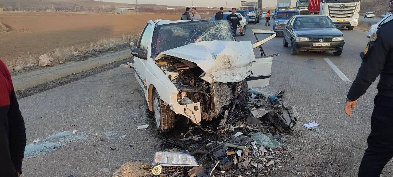 در برخورد پراید با پژو پارس در شهرستان بهار ۳ نفر جان باختند+ عکس در برخورد پراید با پژو پارس در شهرستان بهار ۳ نفر جان باختند+ عکس