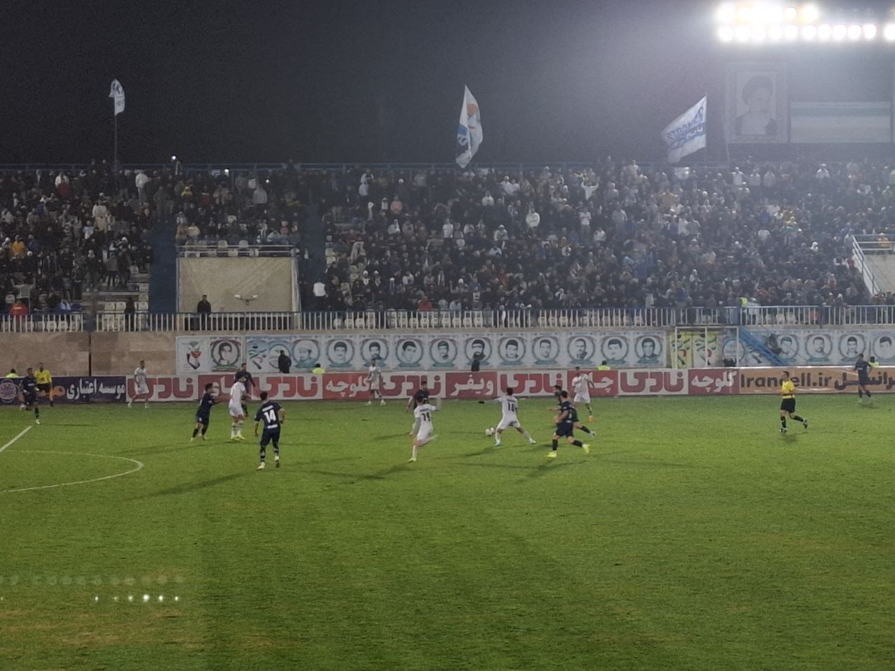 مصاف شمال و مرکز با نتیجه یک بر یک به پایان رسید+تصاویر مصاف شمال و مرکز با نتیجه یک بر یک به پایان رسید+تصاویر