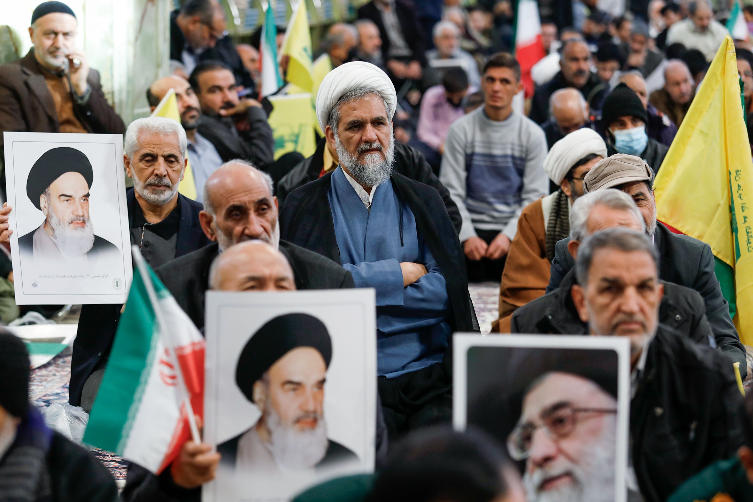 راه اندازی فتنه ۸۸ برای خارج کردن حکمرانی و حاکمیت از صراط مستقیم/ما از جهاد و مقاومت در برابر استکبار کوتاه نمی‌آییم+ گزار ش تصویری