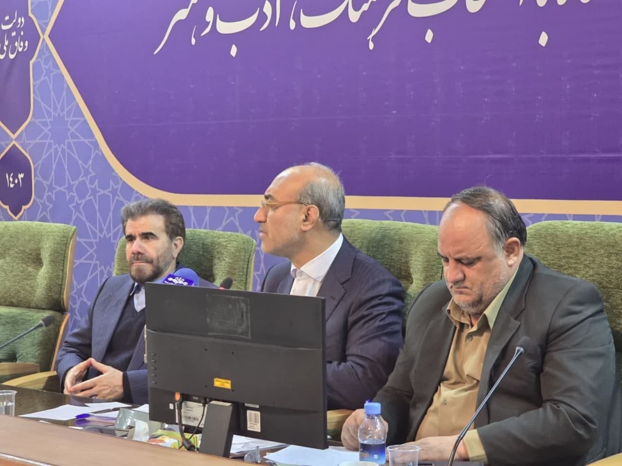 معرفی کرمانشاه به عنوان پایتخت کتاب در کشور/هنرمندان استان نیازمند توجه بیشتری هستند