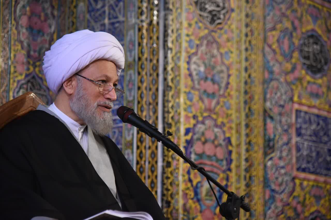 ایران به هیچکس باج نمیدهد / قدرت غرب رو به افول است ایران به هیچکس باج نمیدهد / قدرت غرب رو به افول است