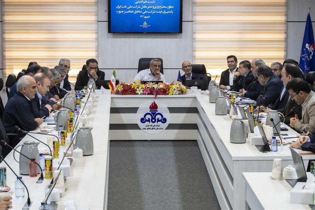 تقدیر مدیر عامل شركت ملی نفت ایران از اهتمام ویژه و دستاوردهای كاركنان مناطق نفتخیز جنوب