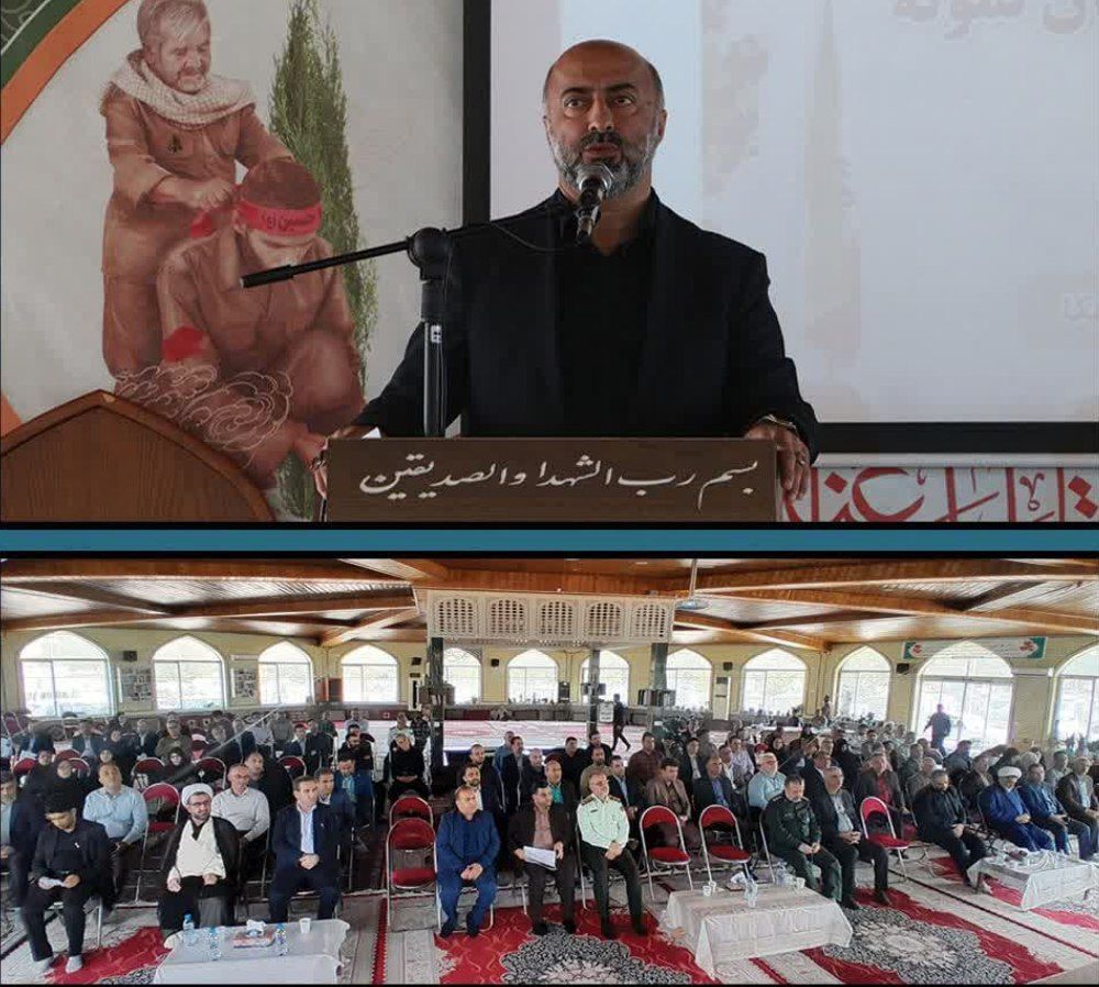 آیین تجلیل از مدیران و کارمندان نمونهی نکا در هفته دولت