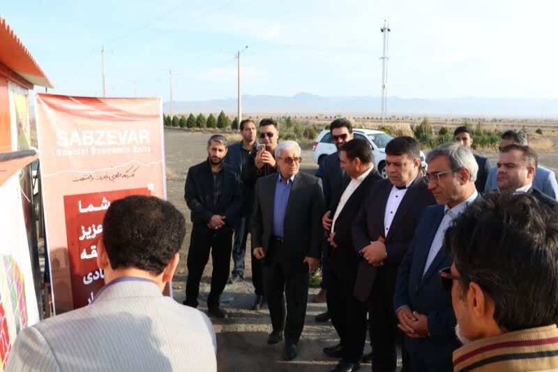 استاندار خراسان رضوی از پروژه در حال احداث «منطقه ویژه اقتصادی سبزوار» بازدید کرد
