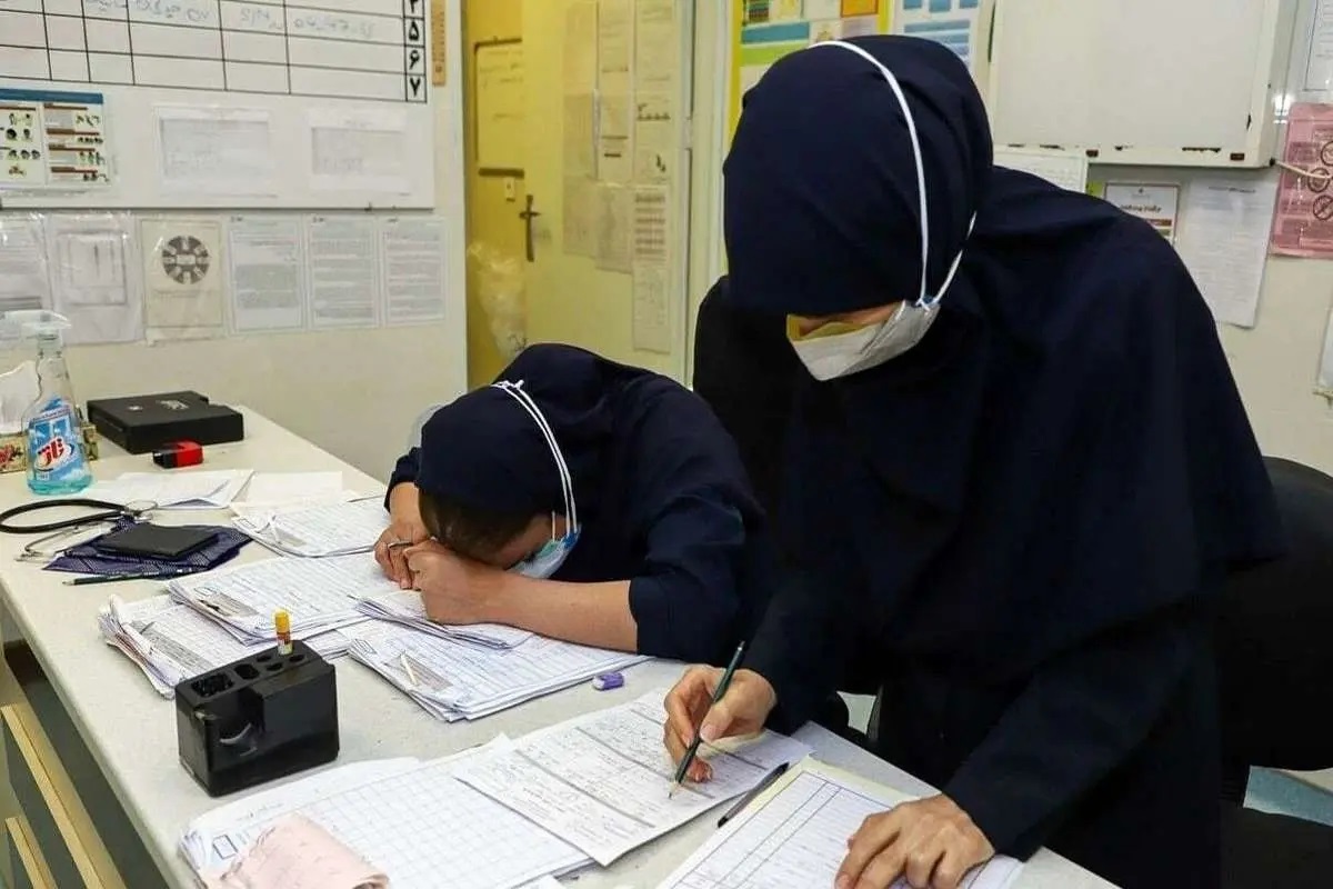 درگیری در بیمارستان ولیعصر کازرون؛ ۳ نفر از کادر درمان مجروح شدند درگیری در بیمارستان ولیعصر کازرون؛ ۳ نفر از کادر درمان مجروح شدند