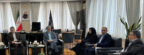 مشکلات خبرنگاران و هنرمندان استان ایلام باید مورد توجه قرار بگیرید مشکلات خبرنگاران و هنرمندان استان ایلام باید مورد توجه قرار بگیرید