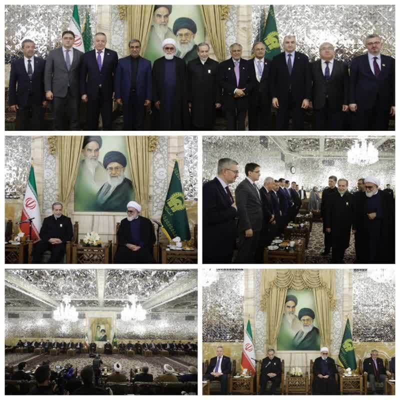 وزرای خارجه و مقامات شرکت کننده در اجلاس اکو با تولیت آستان قدس رضوی دیدار کردند