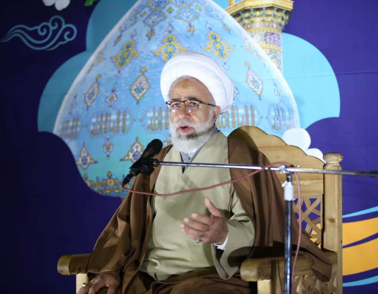 همه مدیران بایدبه فکر پیشرفت و تحول کرمانشاه باشند همه مدیران بایدبه فکر پیشرفت و تحول کرمانشاه باشند