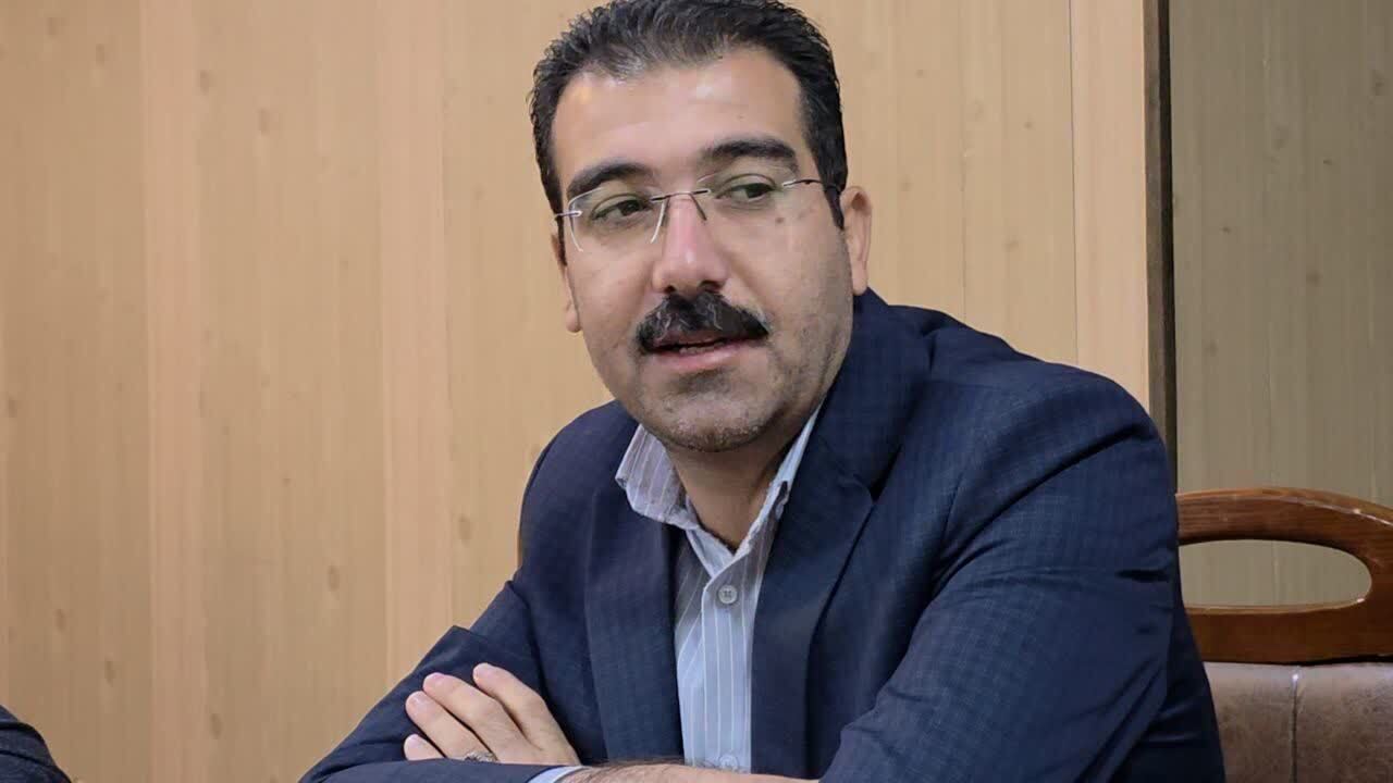کشف و ضبط ۱۶ تن چوب آلات قاچاق در صحنه کشف و ضبط ۱۶ تن چوب آلات قاچاق در صحنه
