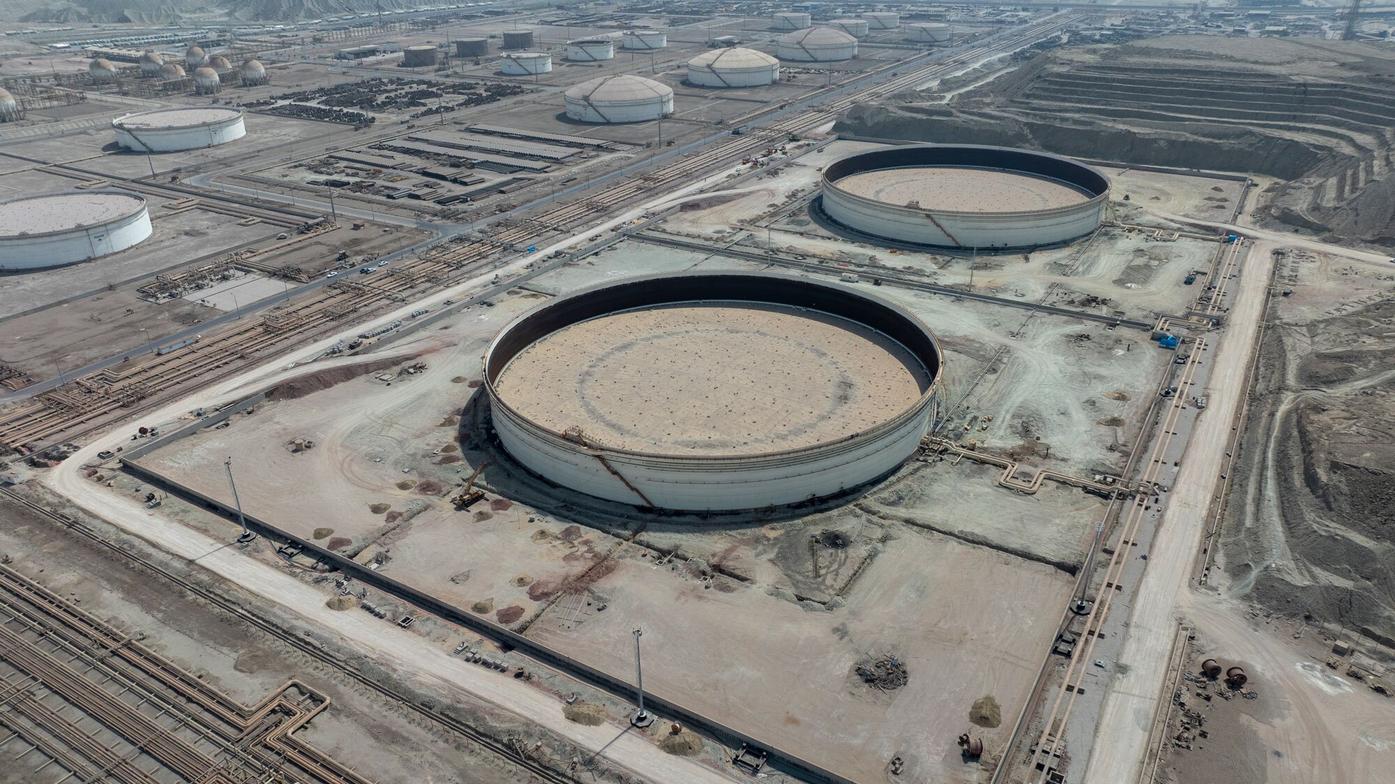 افزایش ظرفیت ذخیره سازی خوراک پالایشگاه ستاره خلیج فارس افزایش ظرفیت ذخیره سازی خوراک پالایشگاه ستاره خلیج فارس