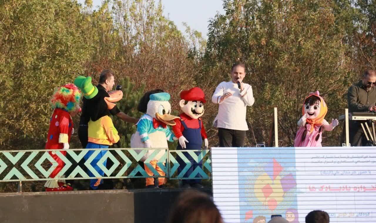 پرواز بادبادکهای امید در شورابیل پرواز بادبادکهای امید در شورابیل