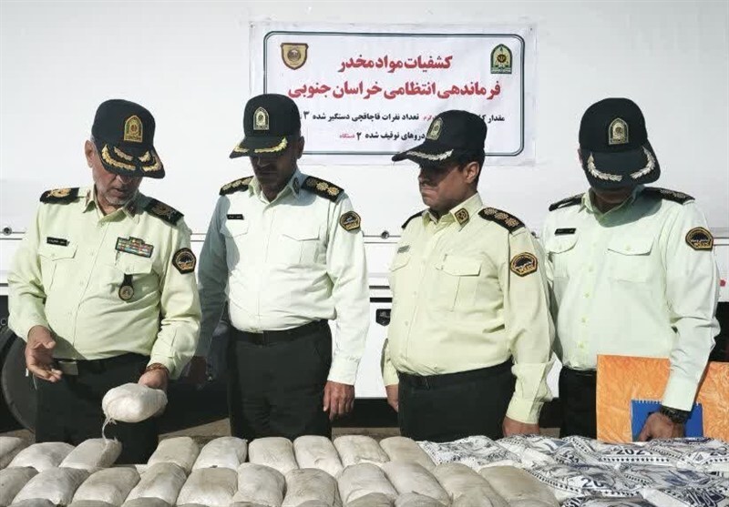 کشف ۷۷۱ کیلوگرم شیشه در خراسان جنوبی / محموله مرگ در تریلی متوقف شد کشف ۷۷۱ کیلوگرم شیشه در خراسان جنوبی / محموله مرگ در تریلی متوقف شد