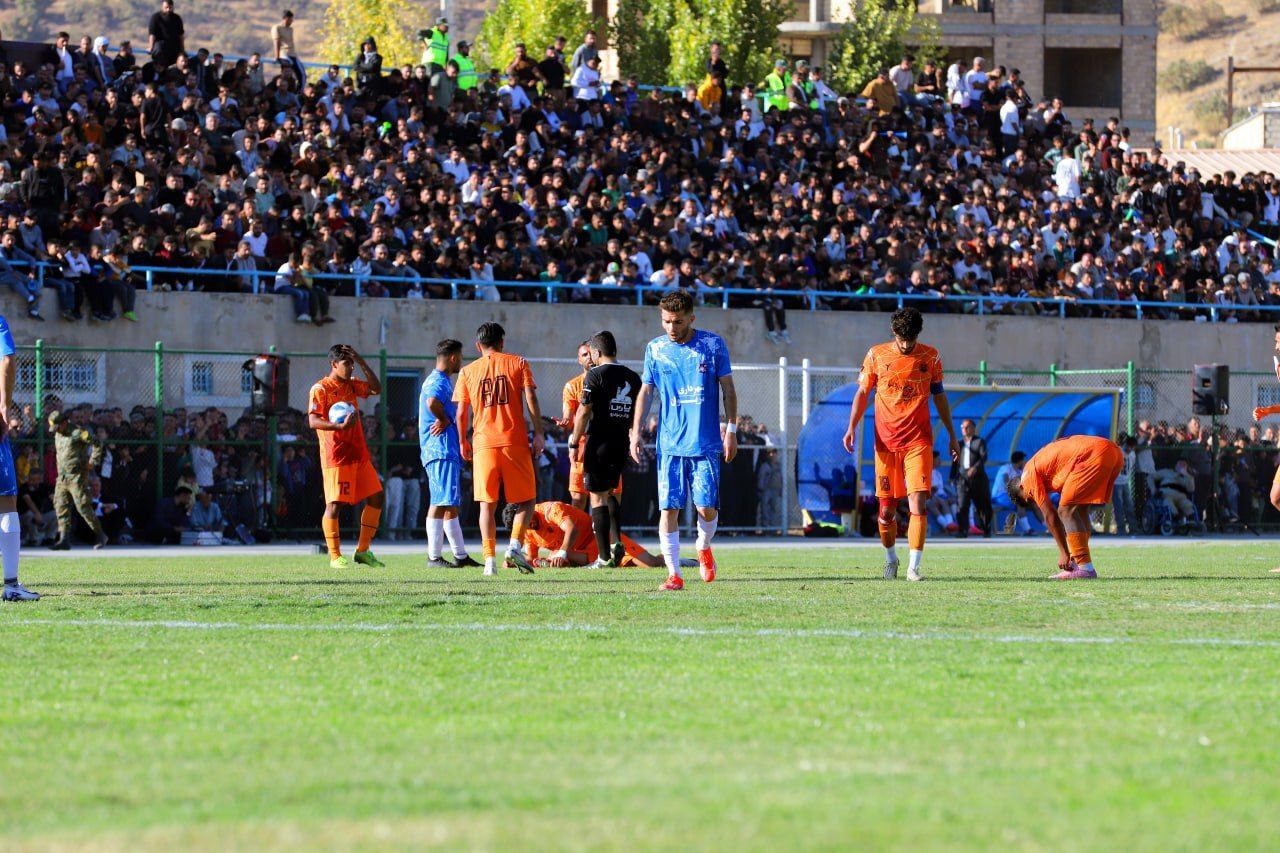 پایان تلخ نماینده کردستان در جام حذفی؛ شهرداری مریوان با بازی قابلتحسین از رقابتها کنار رفت + تصاویر پایان تلخ نماینده کردستان در جام حذفی؛ شهرداری مریوان با بازی قابلتحسین از رقابتها کنار رفت + تصاویر