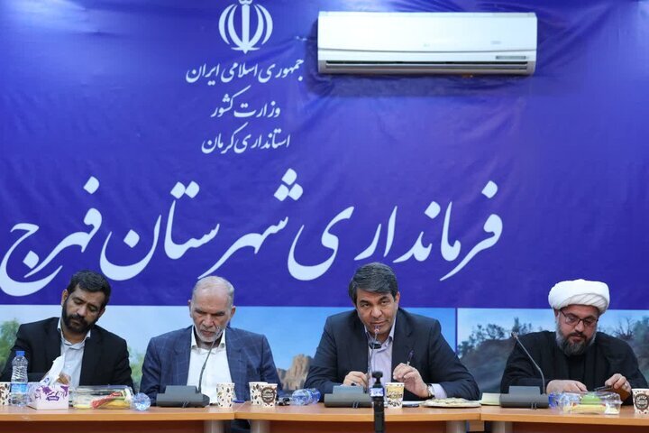 توسعه کرمان باید از متن شهرستان‌ها شروع شود